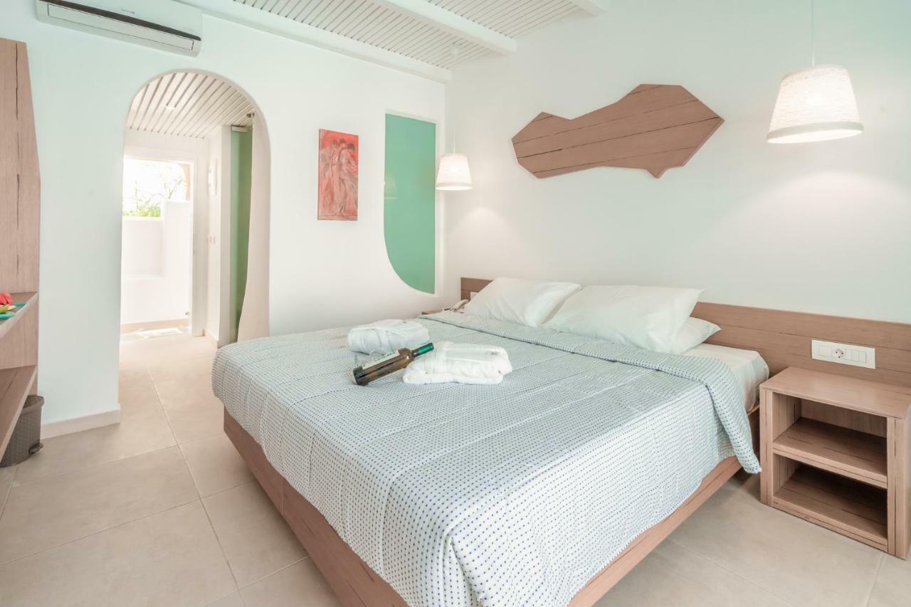 Aloe Hotel - Adults Only Фаліракі Номер фото